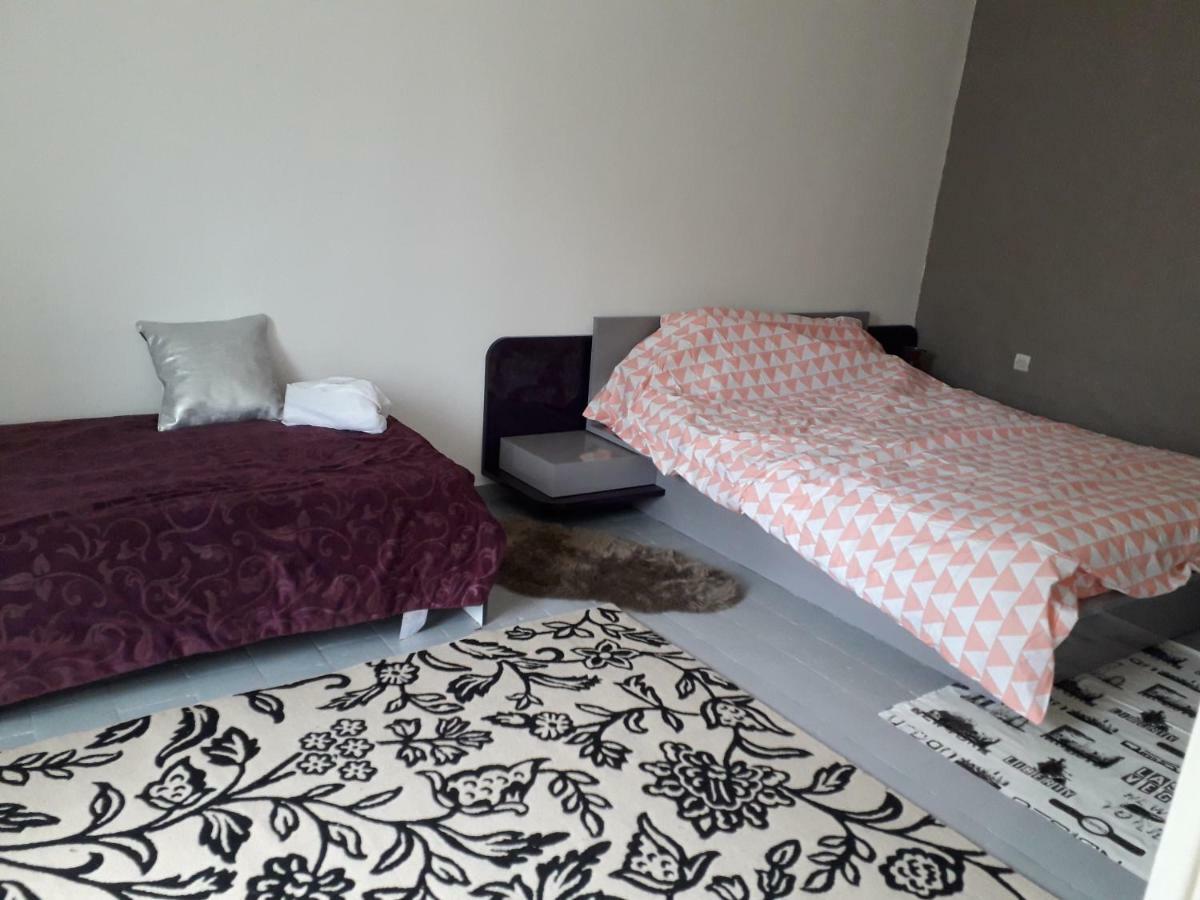 Maison Plain Pied, 2 Chambres, Longere Typique , Fraiche, Dans Bourg Avec Tous Commerces Luçay-le-Mâle Zewnętrze zdjęcie