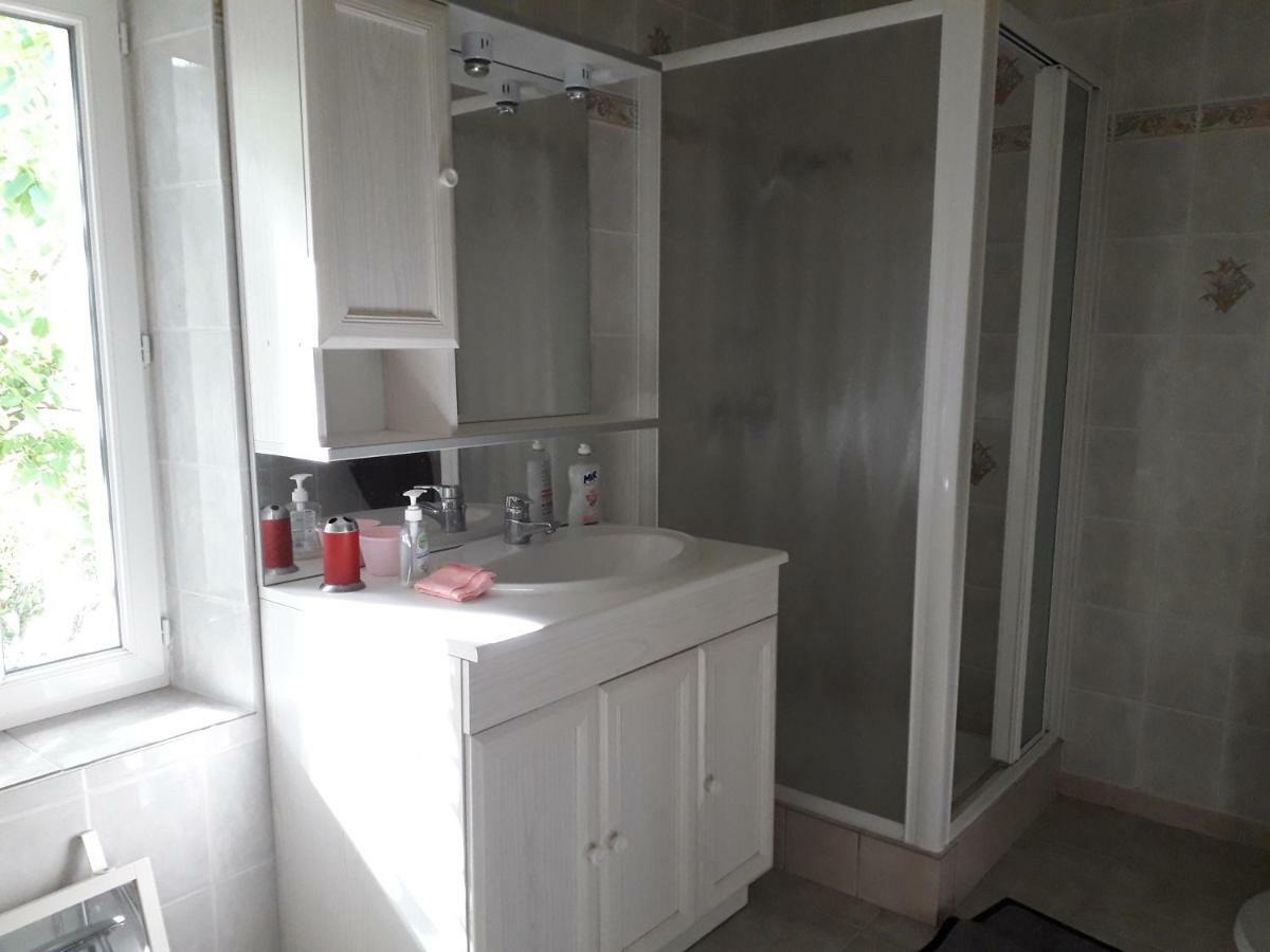 Maison Plain Pied, 2 Chambres, Longere Typique , Fraiche, Dans Bourg Avec Tous Commerces Luçay-le-Mâle Zewnętrze zdjęcie