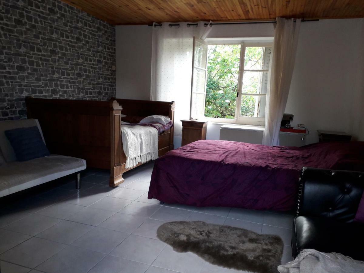Maison Plain Pied, 2 Chambres, Longere Typique , Fraiche, Dans Bourg Avec Tous Commerces Luçay-le-Mâle Zewnętrze zdjęcie